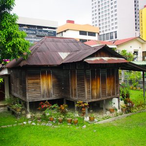 Building contrast Kuala-Lumpur - MagCarbone photo